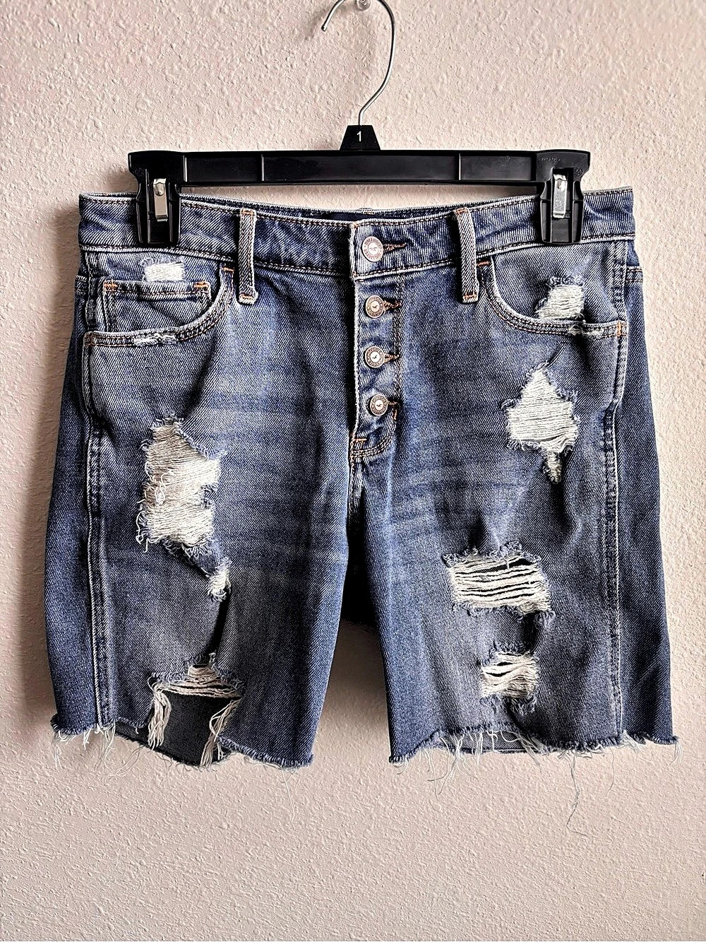 Hollister Mid-Rise Cropped Mom Short Distressed Denim Jean Shorts Waist 27